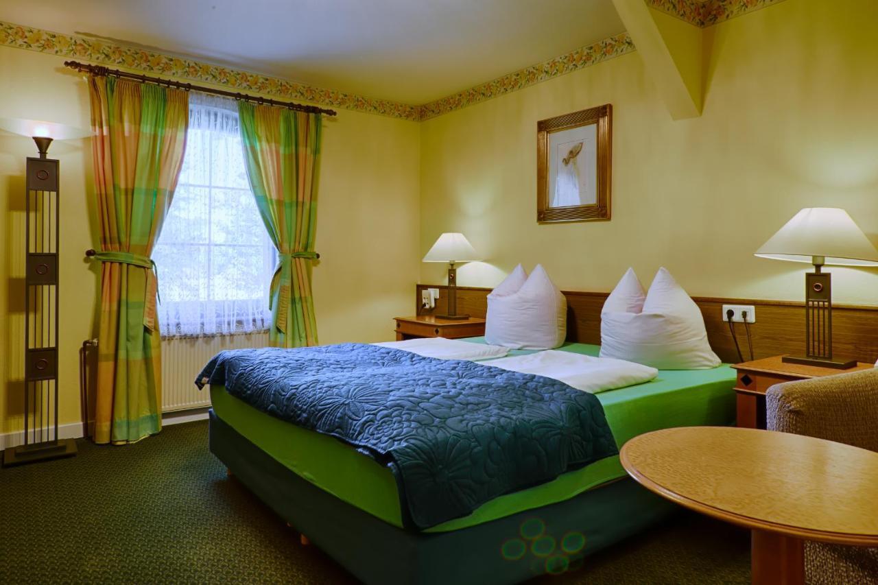 ミッテンヴァルデ Waldschloesschen Bed & Breakfast 部屋 写真
