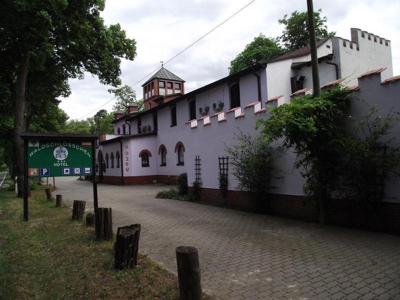 ミッテンヴァルデ Waldschloesschen Bed & Breakfast エクステリア 写真