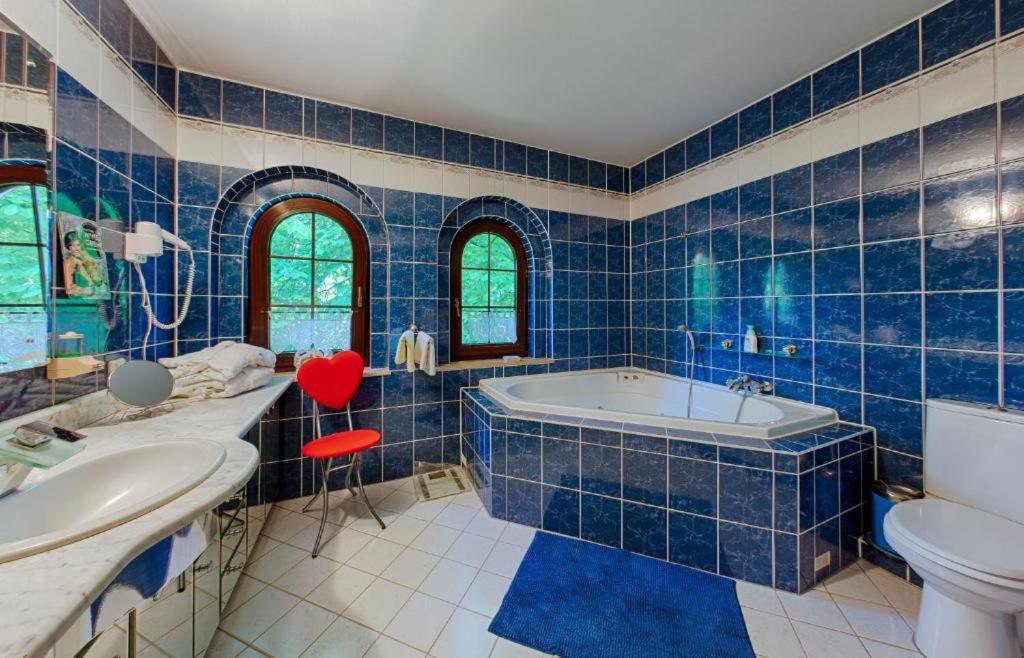ミッテンヴァルデ Waldschloesschen Bed & Breakfast 部屋 写真