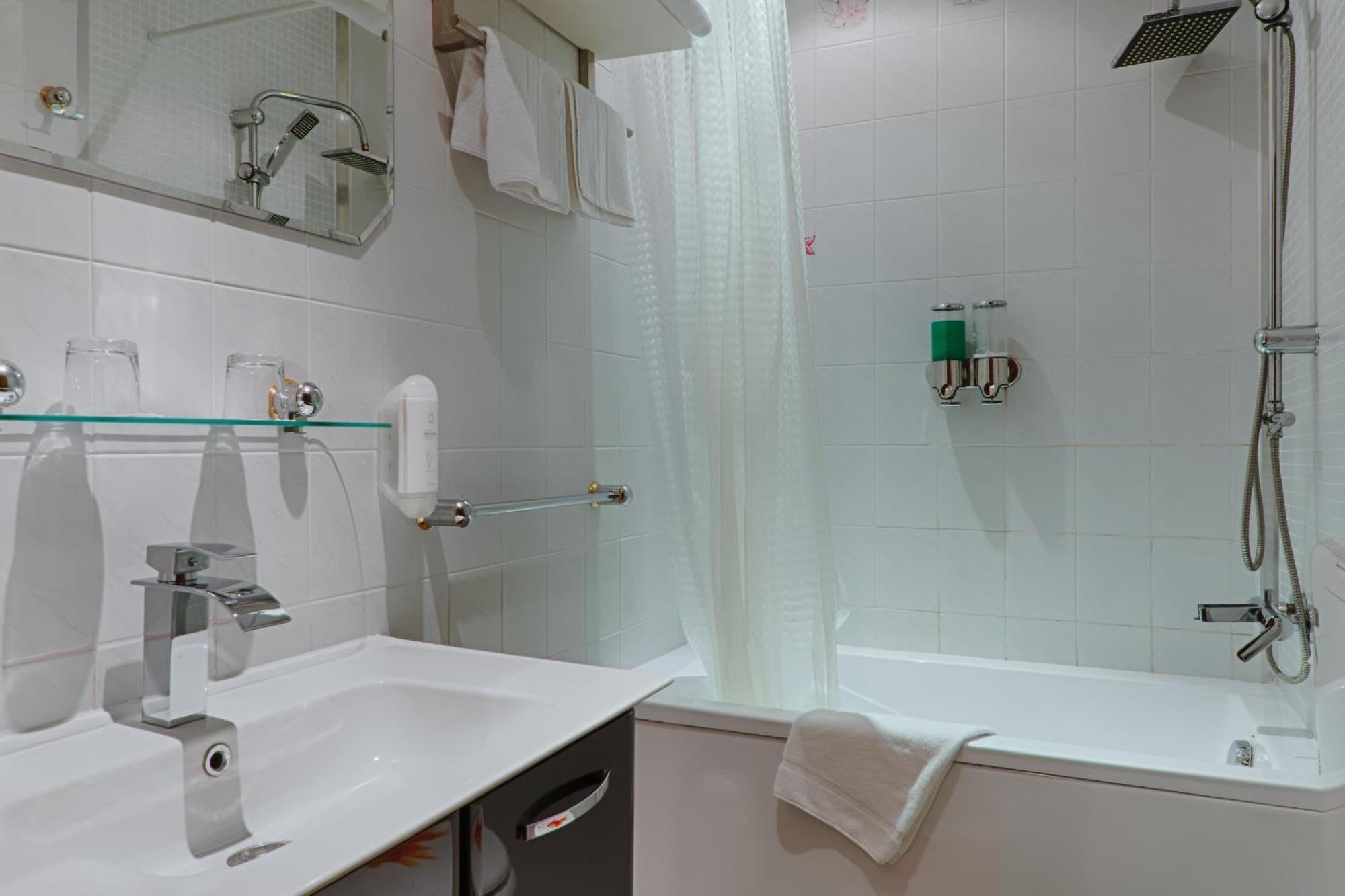 ミッテンヴァルデ Waldschloesschen Bed & Breakfast 部屋 写真