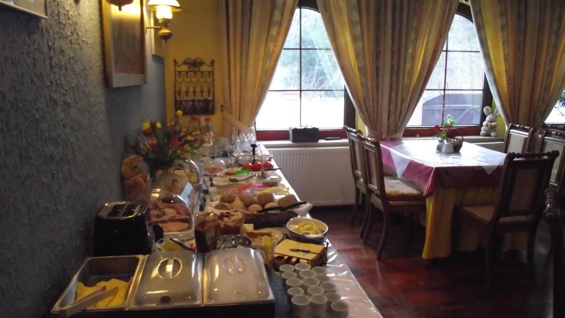 ミッテンヴァルデ Waldschloesschen Bed & Breakfast エクステリア 写真